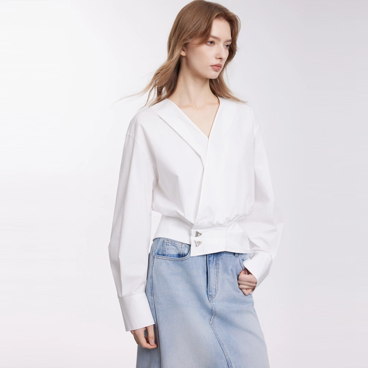 ELLE V