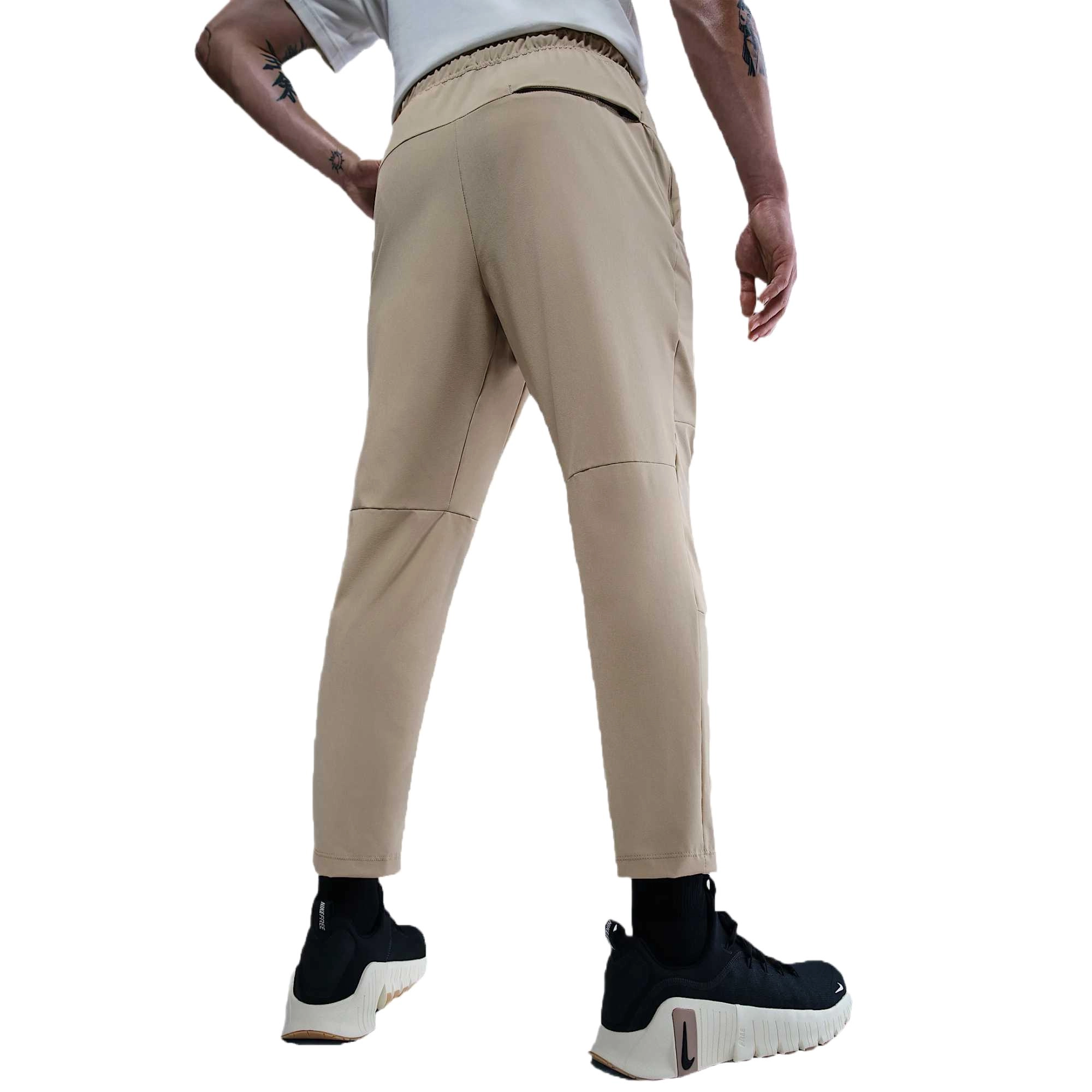 Nike UnlimitedDri-Fit -251