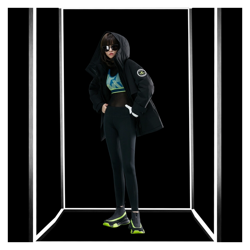 波司登 中长款防风保暖防泼水连帽抽绳收腰羽绒服 女款