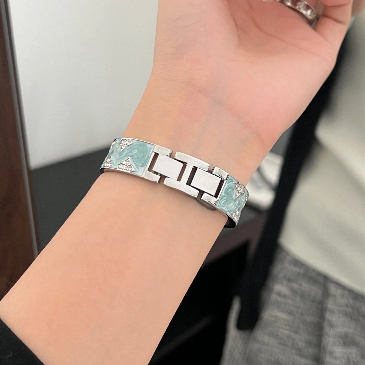 1089NFCwatch45