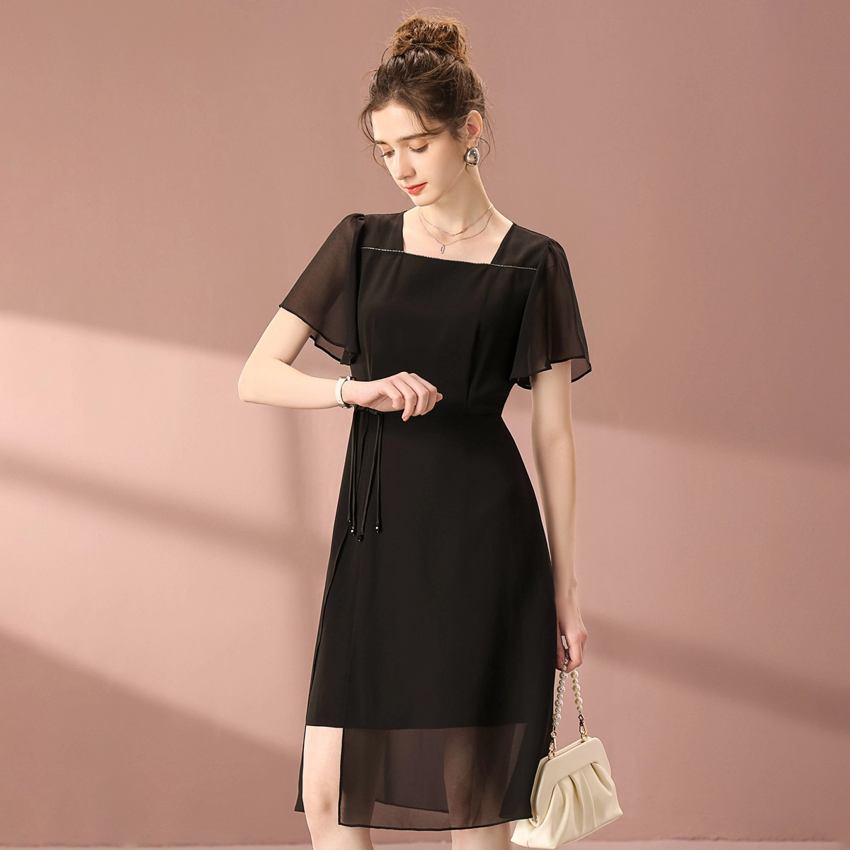 粉红玛琍 春,夏,秋 开叉短袖连衣裙 收腰 女款 黑色
