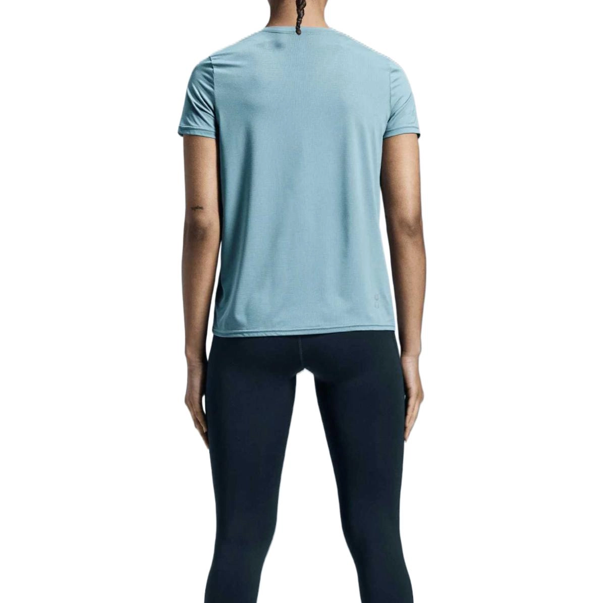On Core-T logo T