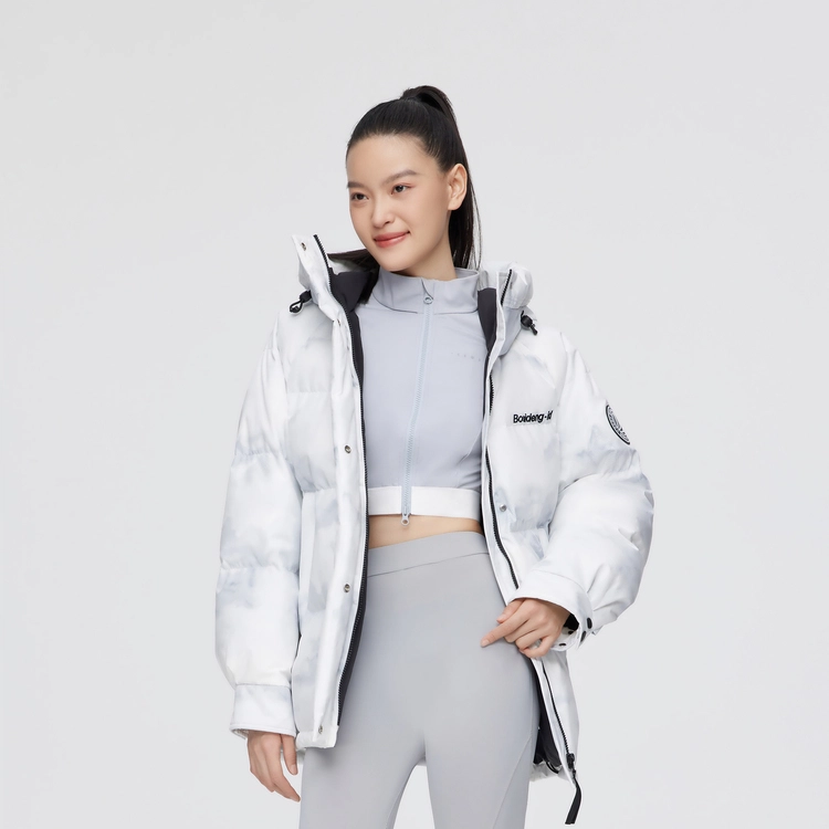 波司登 时尚运动系列 雪山印花短款抽象图案连帽宽松中长款羽绒服 女款