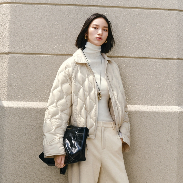 太平鸟 小葫芦简约轻薄宽松白鸭绒外套羽绒服 女款