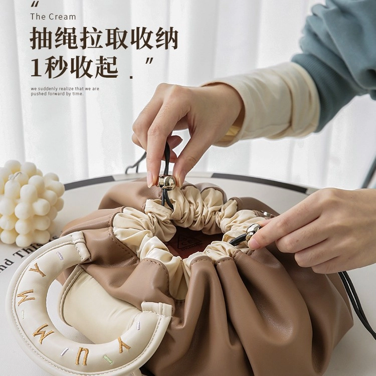 未来枫情 懒人抽绳化妆包 旅行洗漱 都市简约