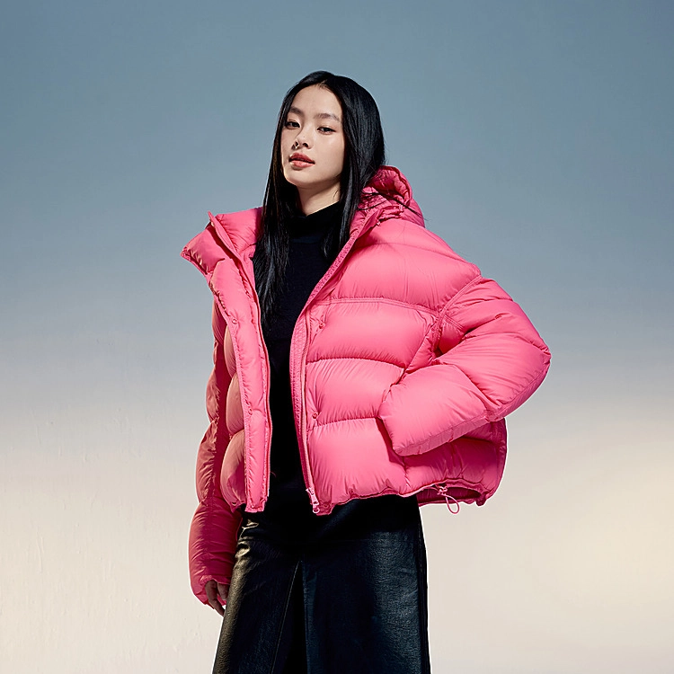波司登 连帽纯色短款简约时尚羽绒服 女款