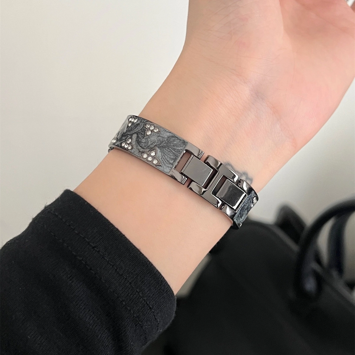 1089NFCwatch45