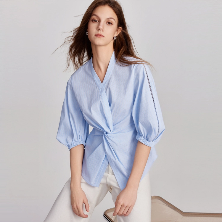 ELLE V