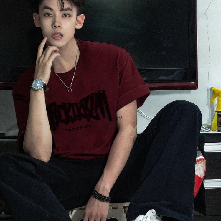 HIPHOPPUNKS T