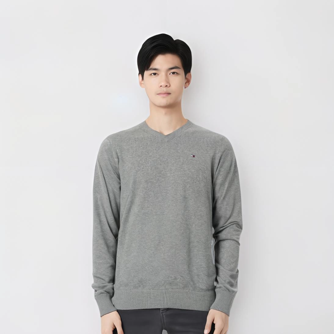 Tommy Hilfiger V