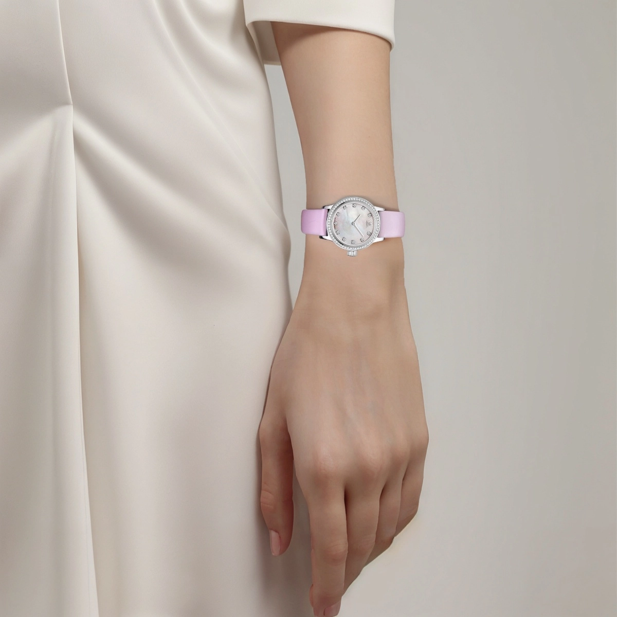 Ernest Borel N0113L0H-QS4L