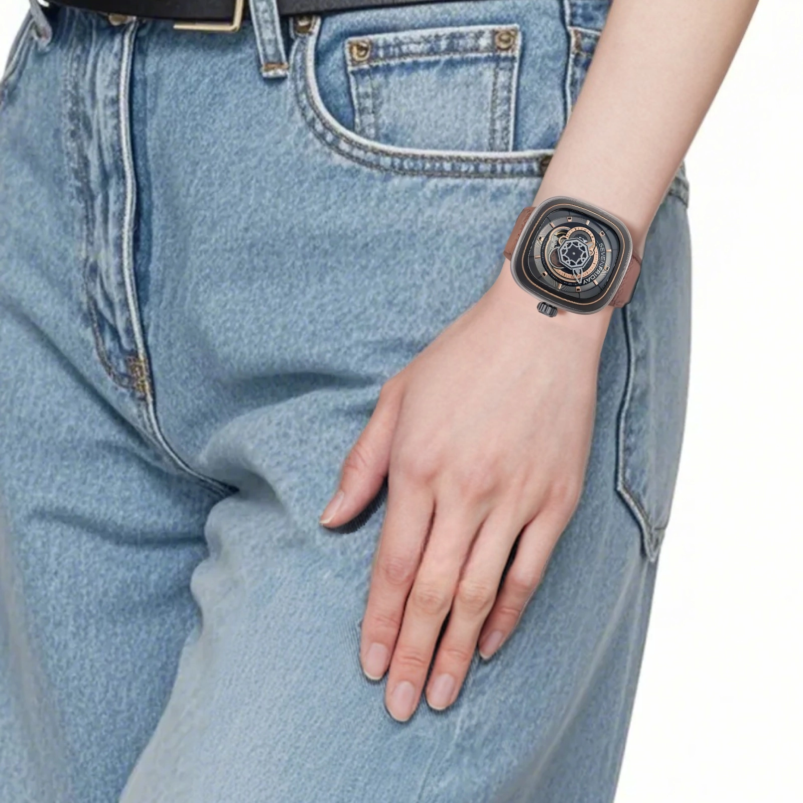 SEVENFRIDAY 30 47.6mm