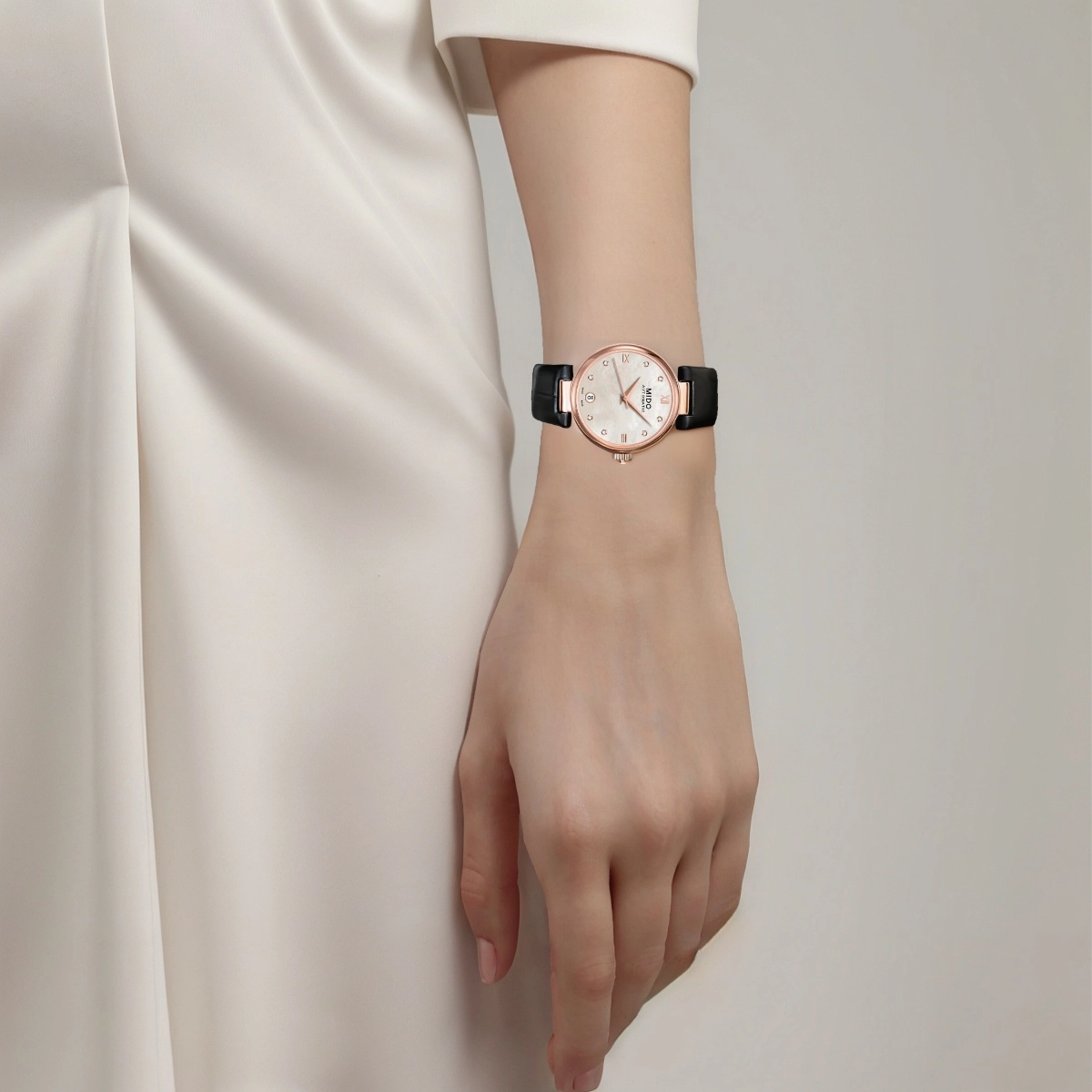 MIDO 33mm M022.207.36.116.00