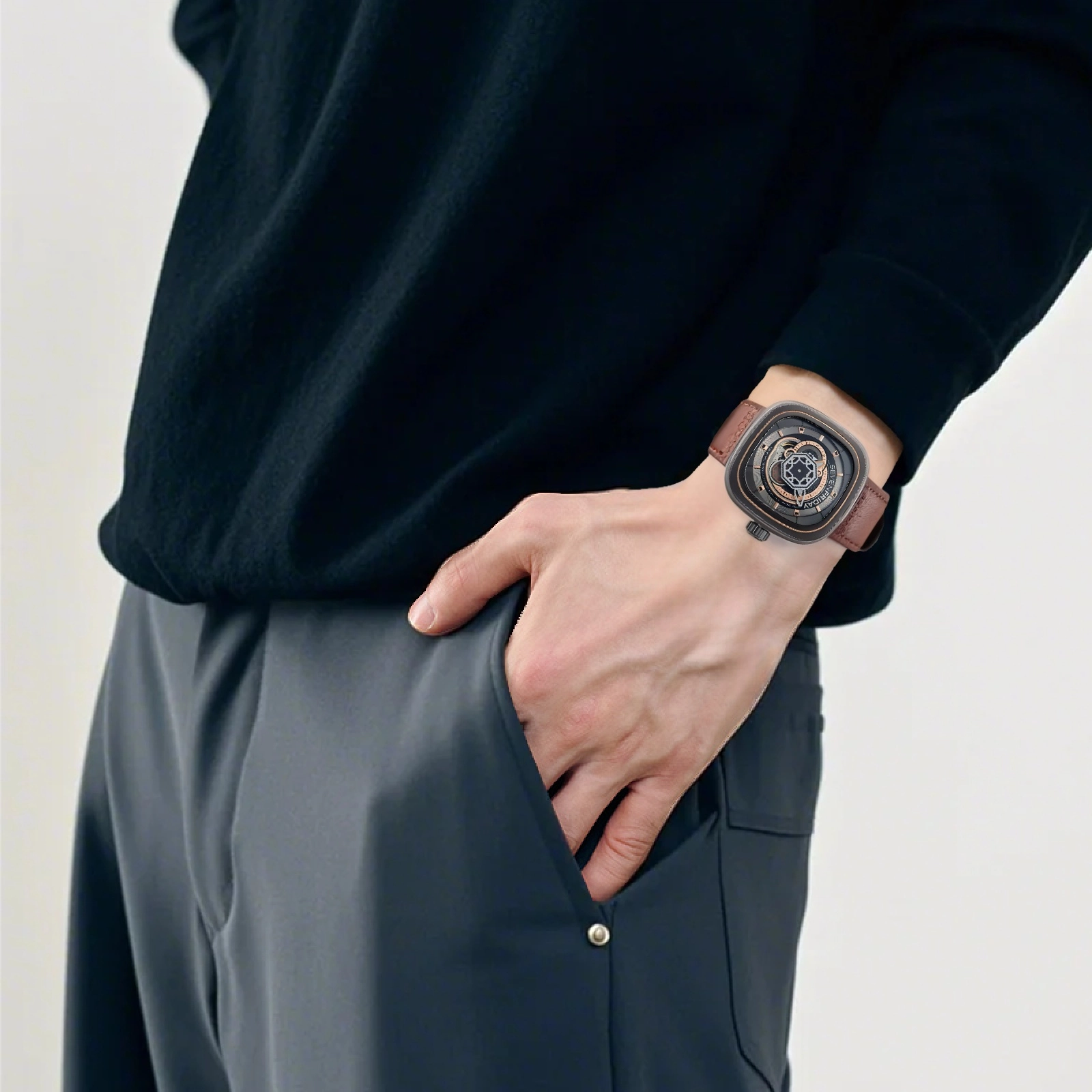 SEVENFRIDAY 30 47.6mm