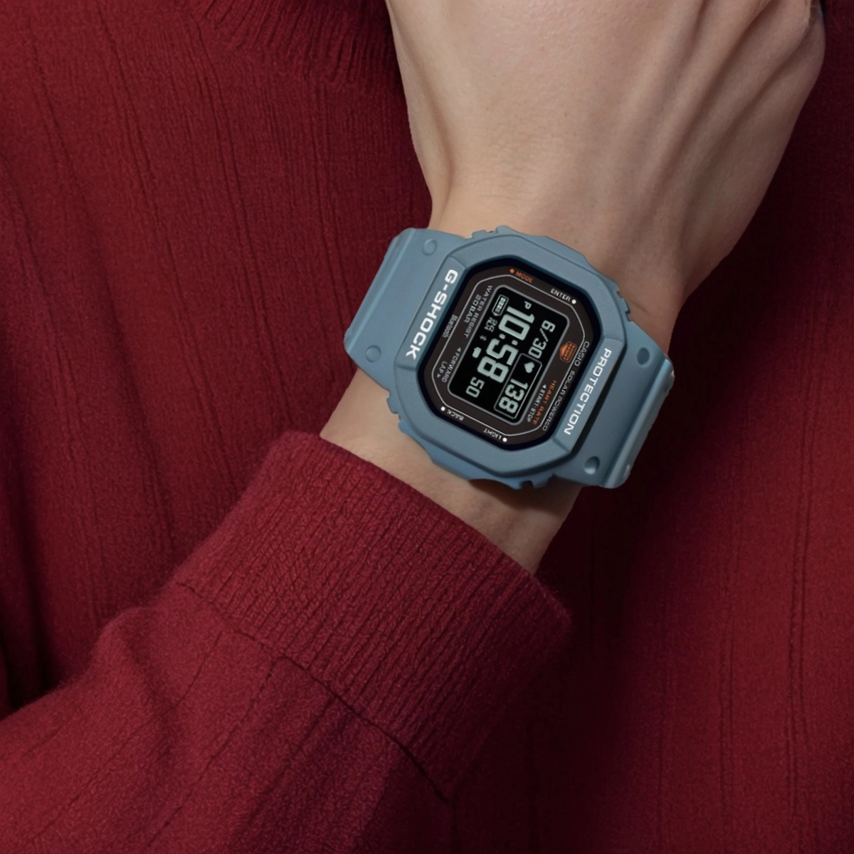 CASIO G-SQUAD 200 DW-H5600-2JR