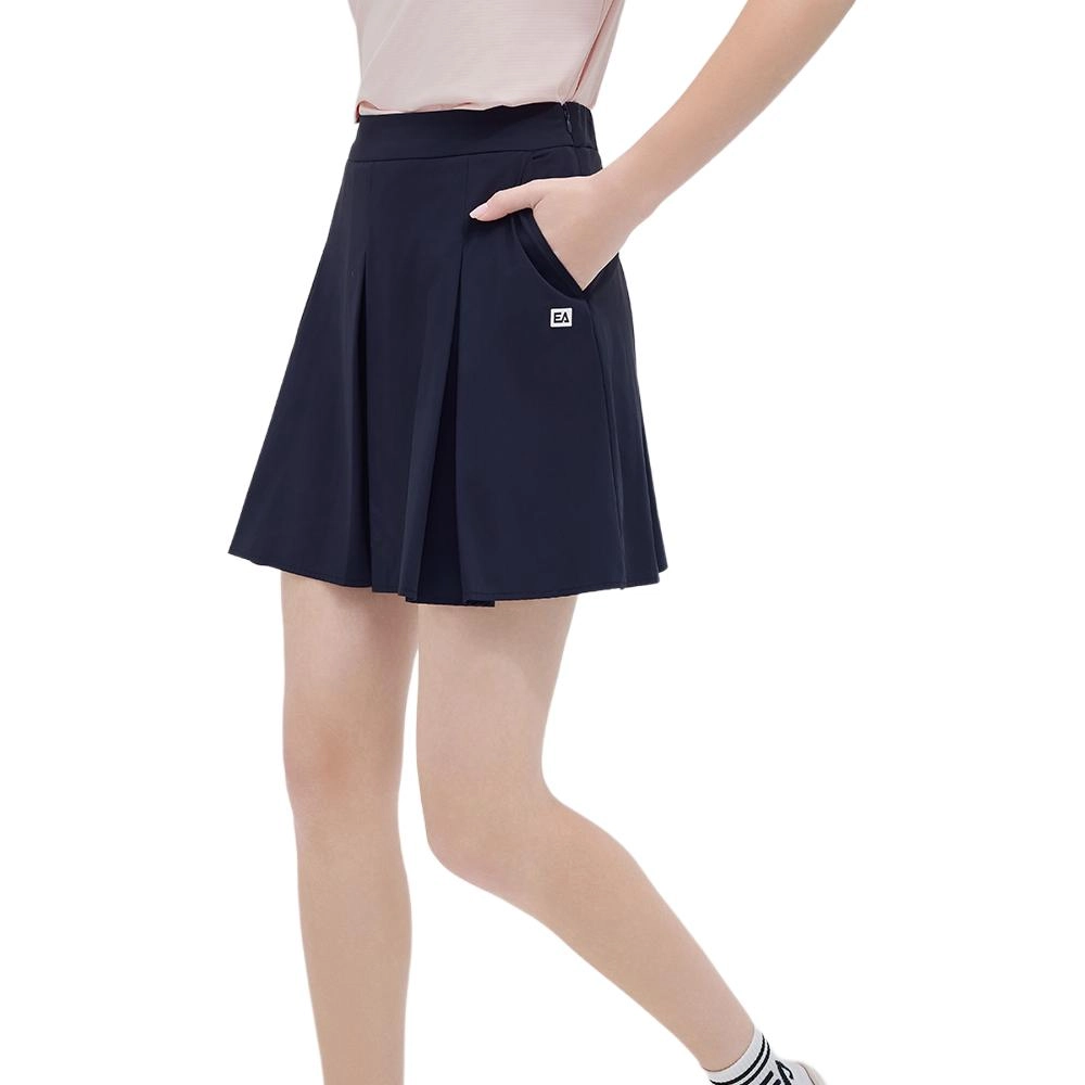 Elle Active