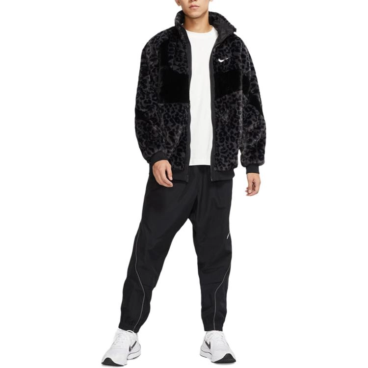 Nike Sportswear Swoosh FW22 Logo
