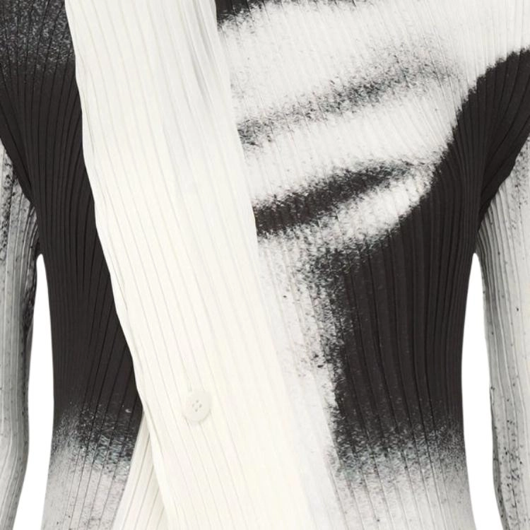 ISSEY MIYAKE T