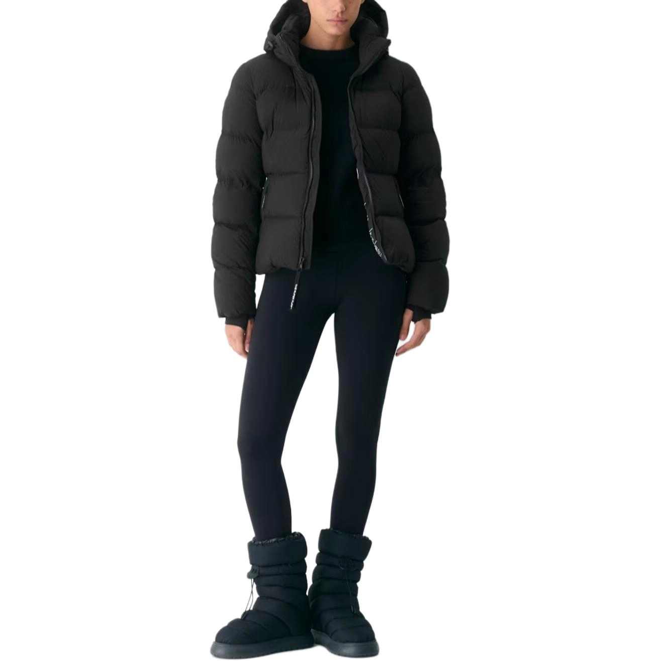 ARITZIA The SuperSnug Puff - cliMATTE