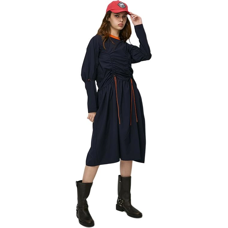MOUSSY A