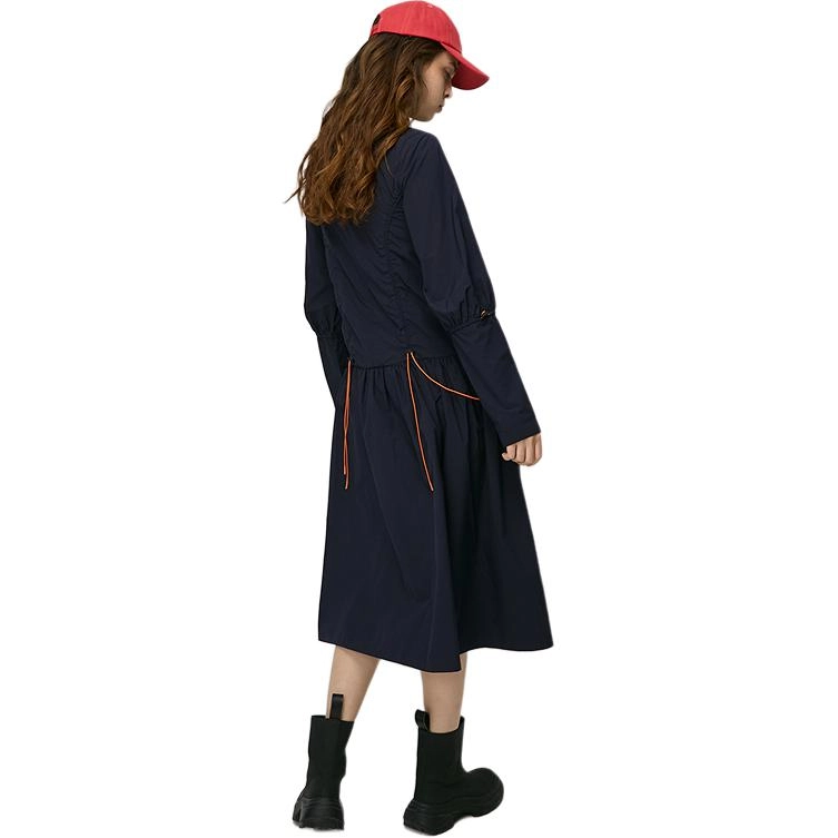 MOUSSY A