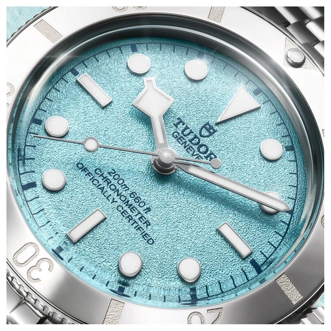 TUDOR 200 37mm
