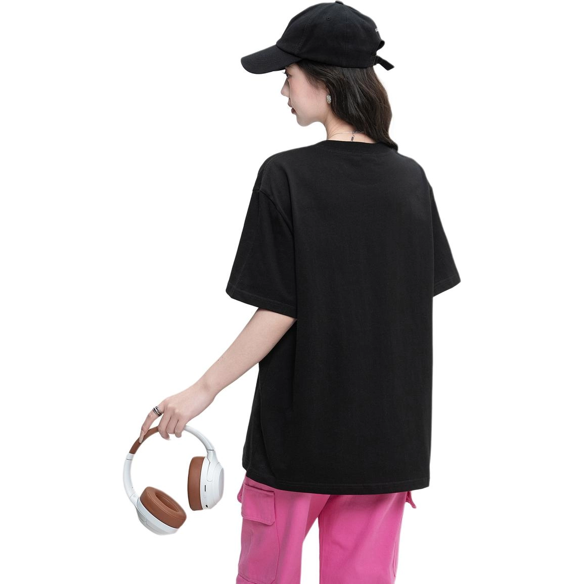 izzue Logo T