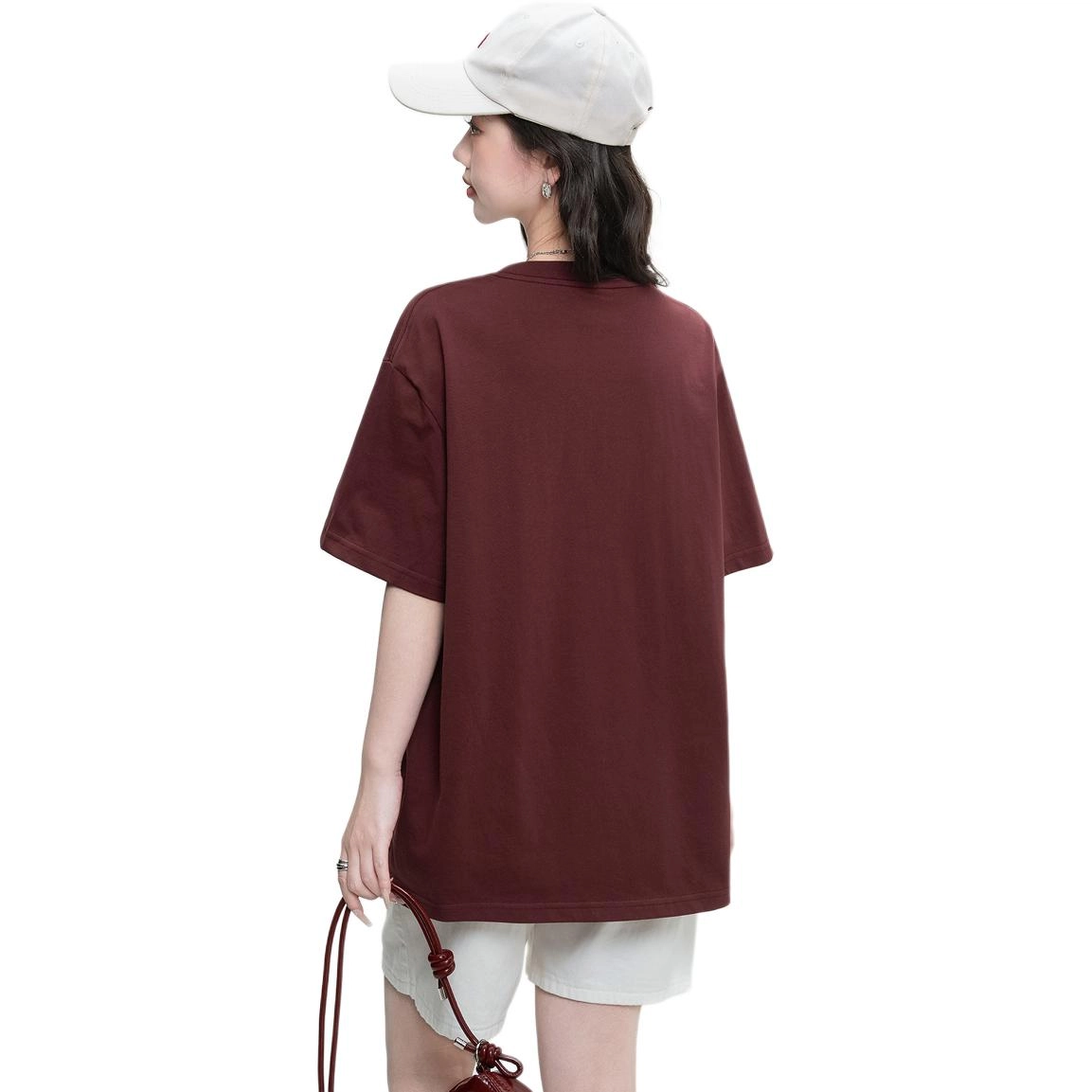 izzue Logo T