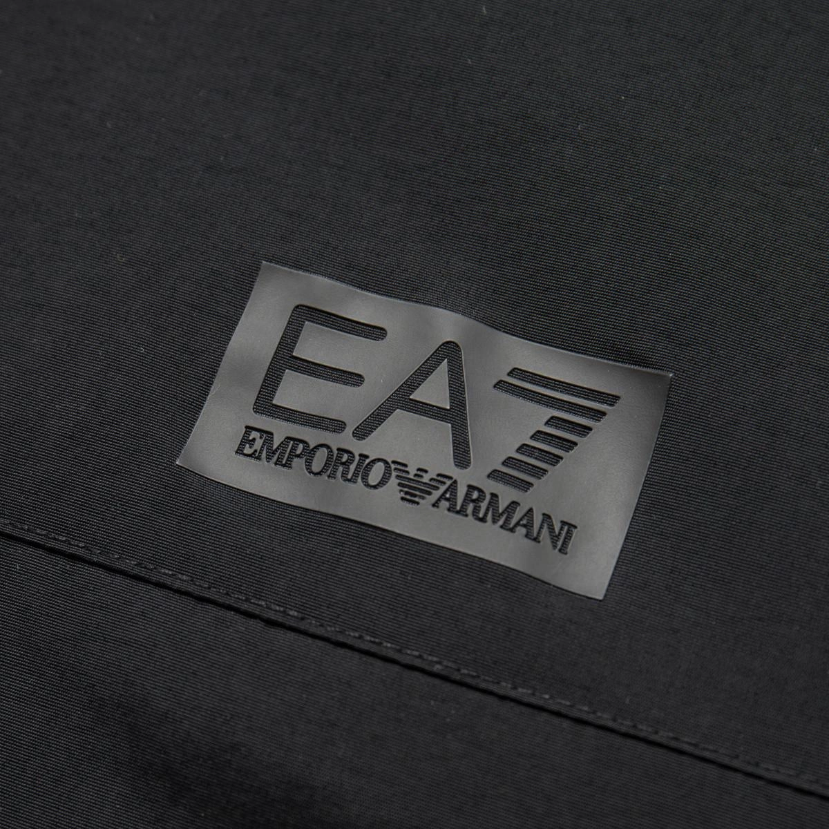 EMPORIO ARMANI EA7 Logo