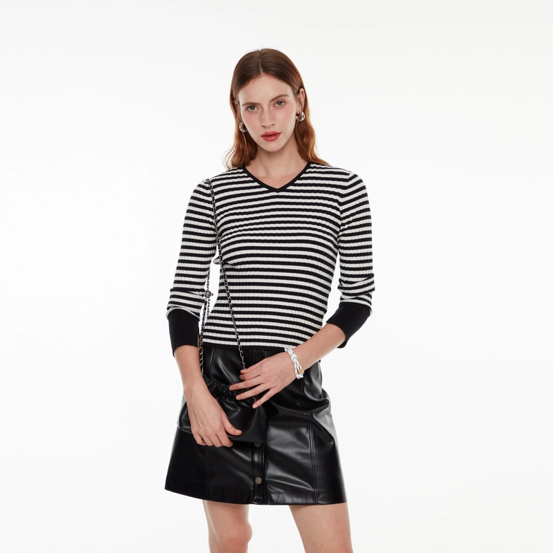 GUESS V