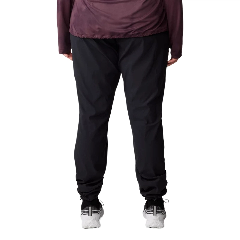 MOUNTAIN HARDWEAR