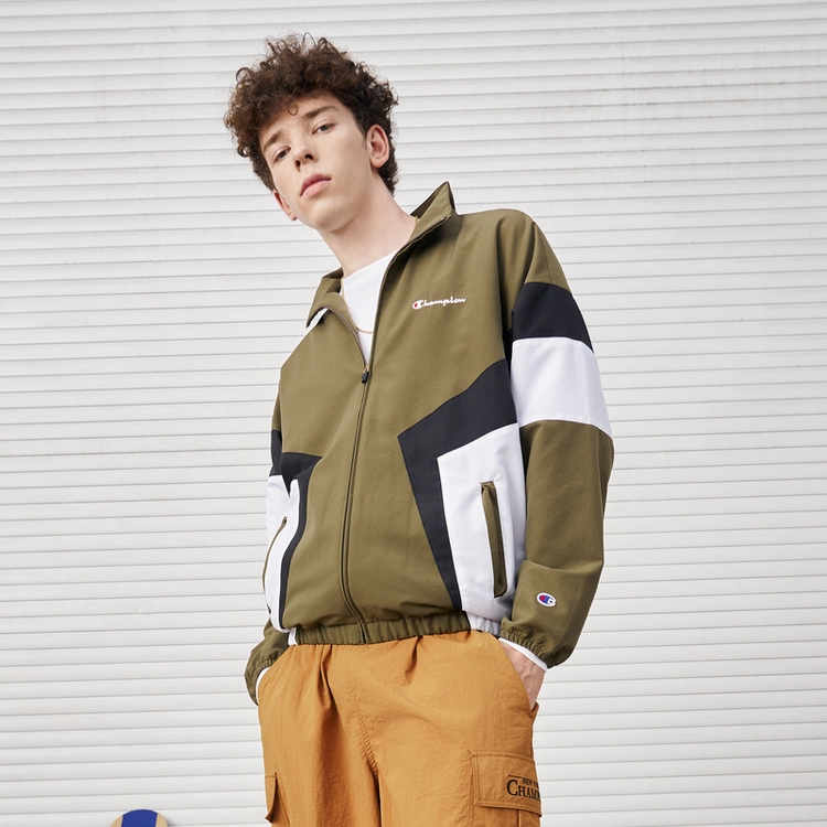 Champion FW22 Men's Sports Logo