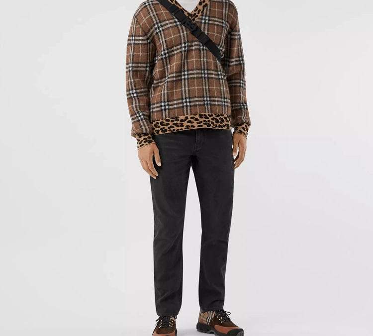Burberry Straight Fit