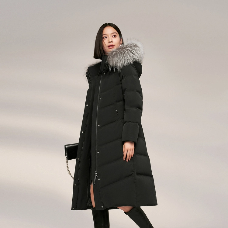 波司登 鹅绒纯色厚款舒适百搭时尚羽绒服 女款