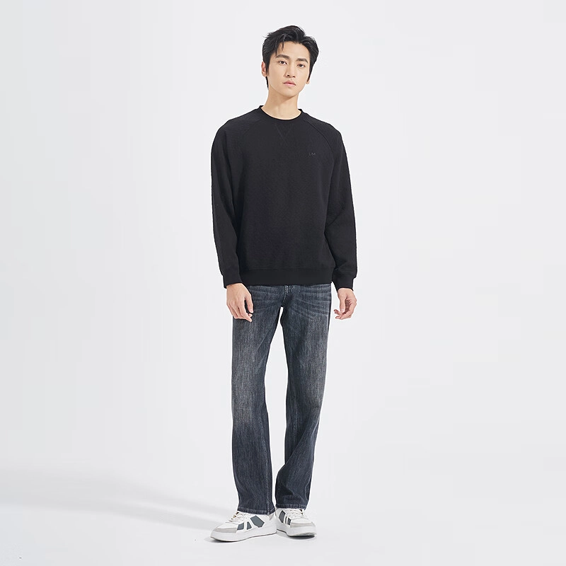 LESS IS MORE T