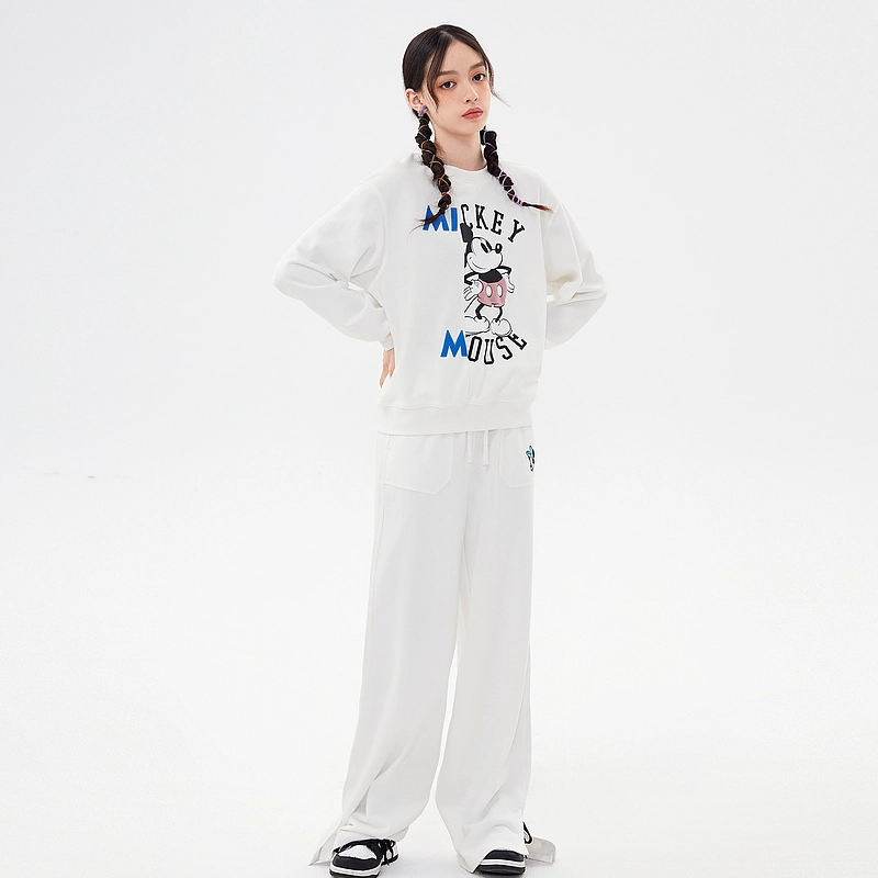 美特斯邦威 圆领套头宽松长袖卫衣 女款