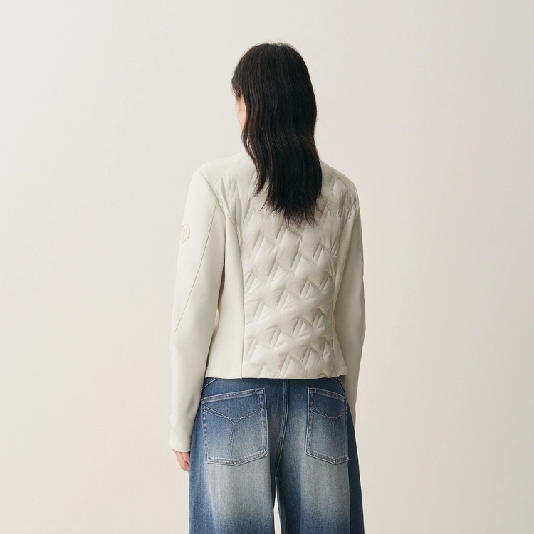太平鸟 简约时尚轻薄修身白鸭绒排骨羽绒服 女款