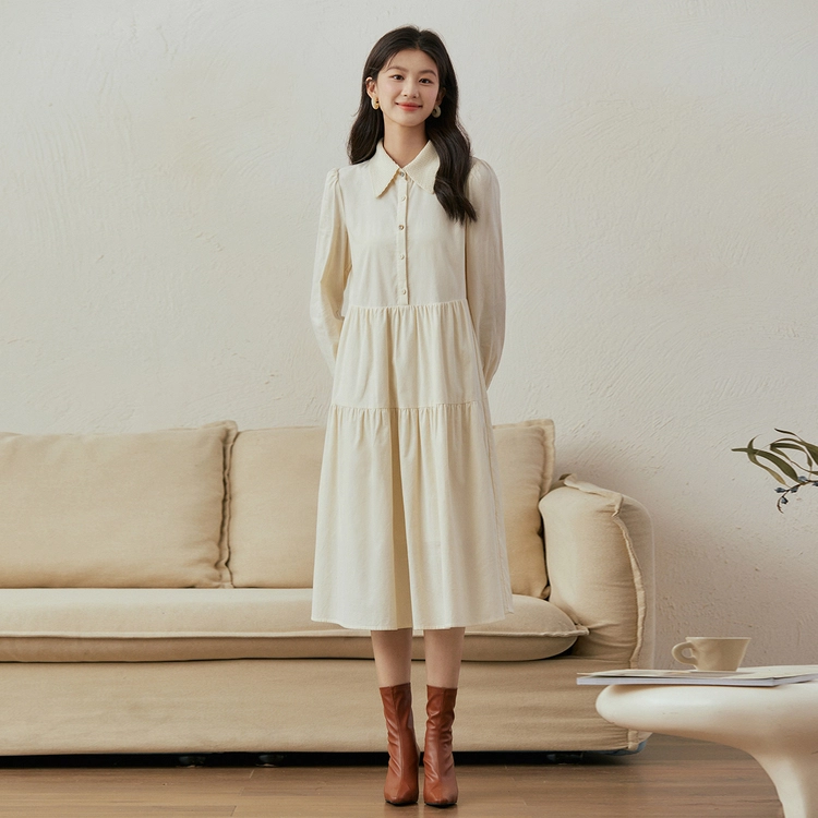 茵曼 纯色灯芯绒收腰长袖连衣裙 女款 米杏色