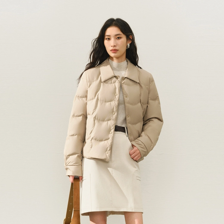 太平鸟 轻薄系列 时尚简约保暖内搭短款外套衬衫式羽绒服 女款