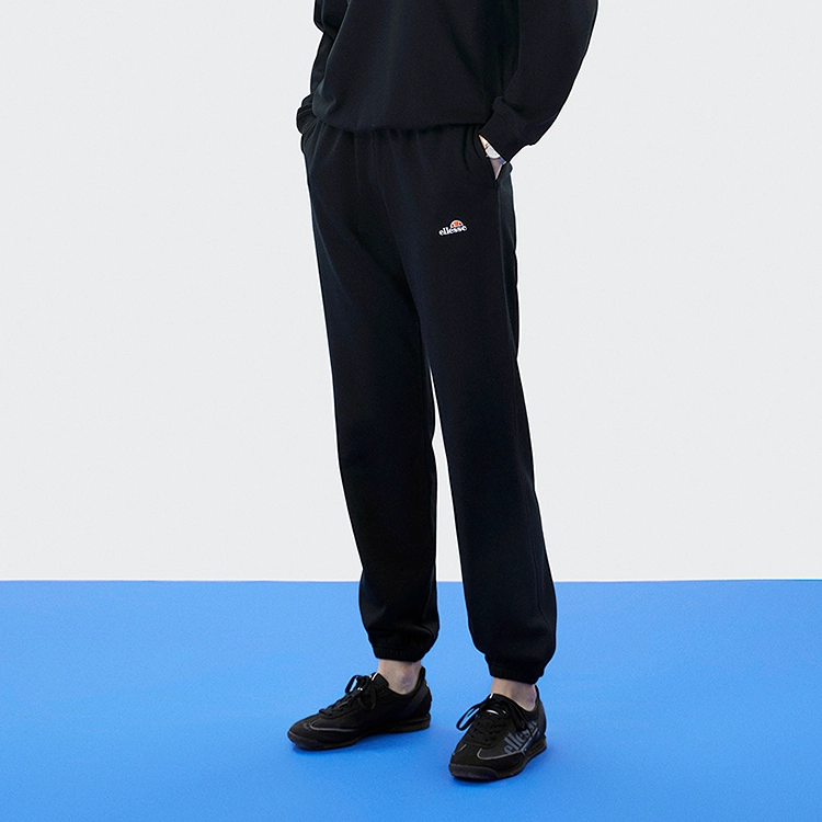 ellesse