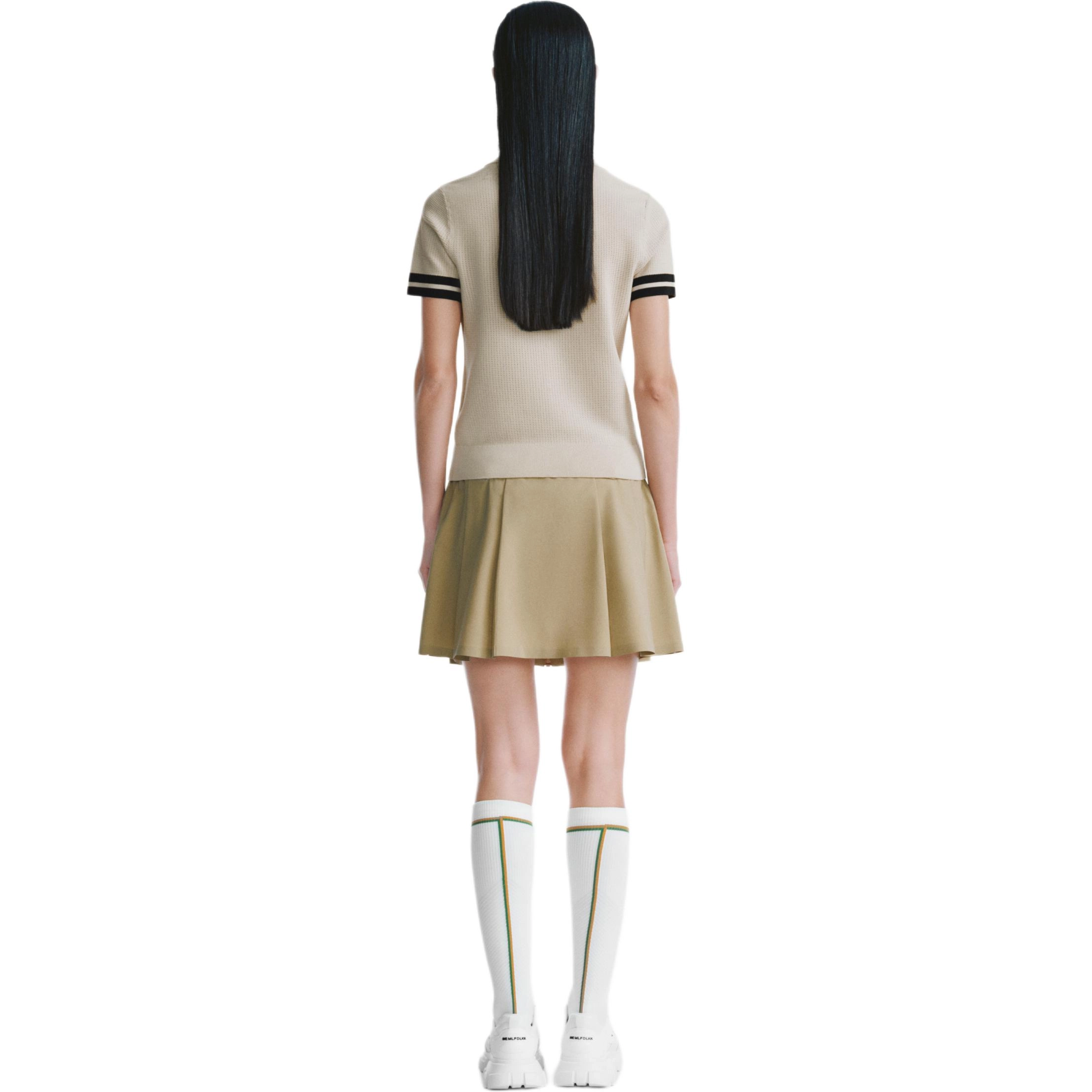 V T