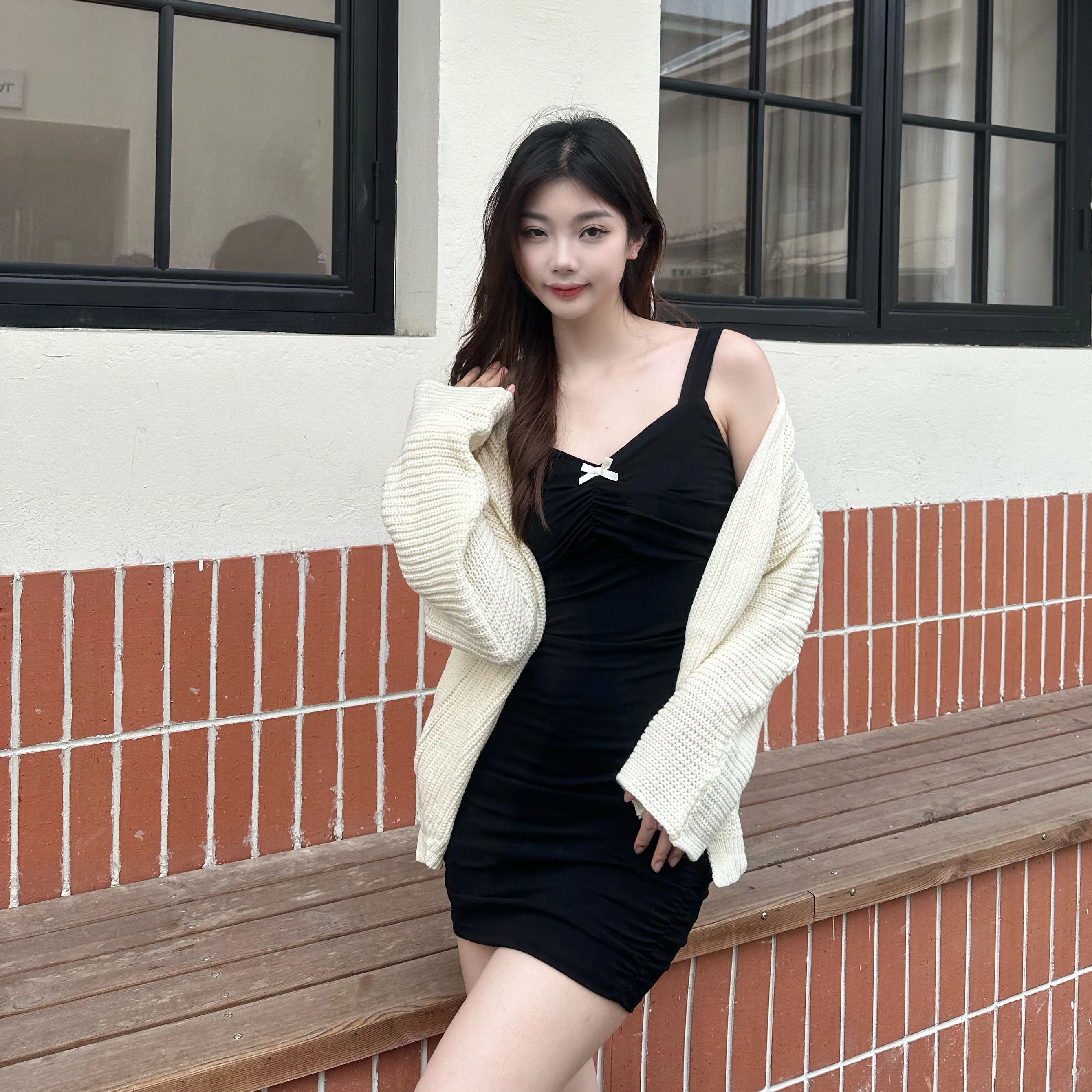 九条喵 纯色针织开衫包臀短款吊带连衣裙套装制服 女款