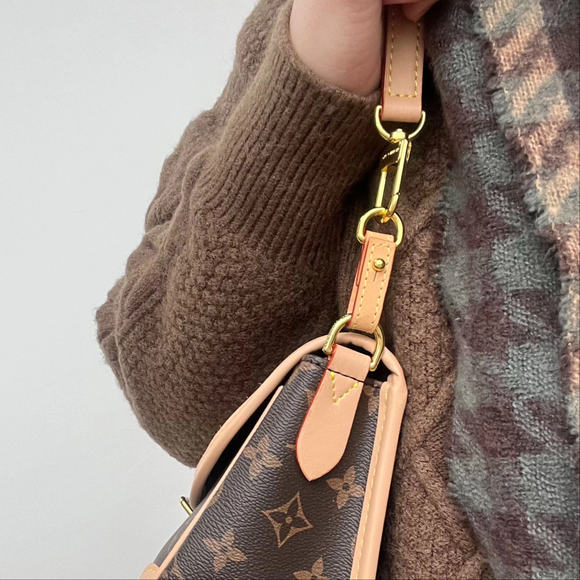 FANJI LV Saumur