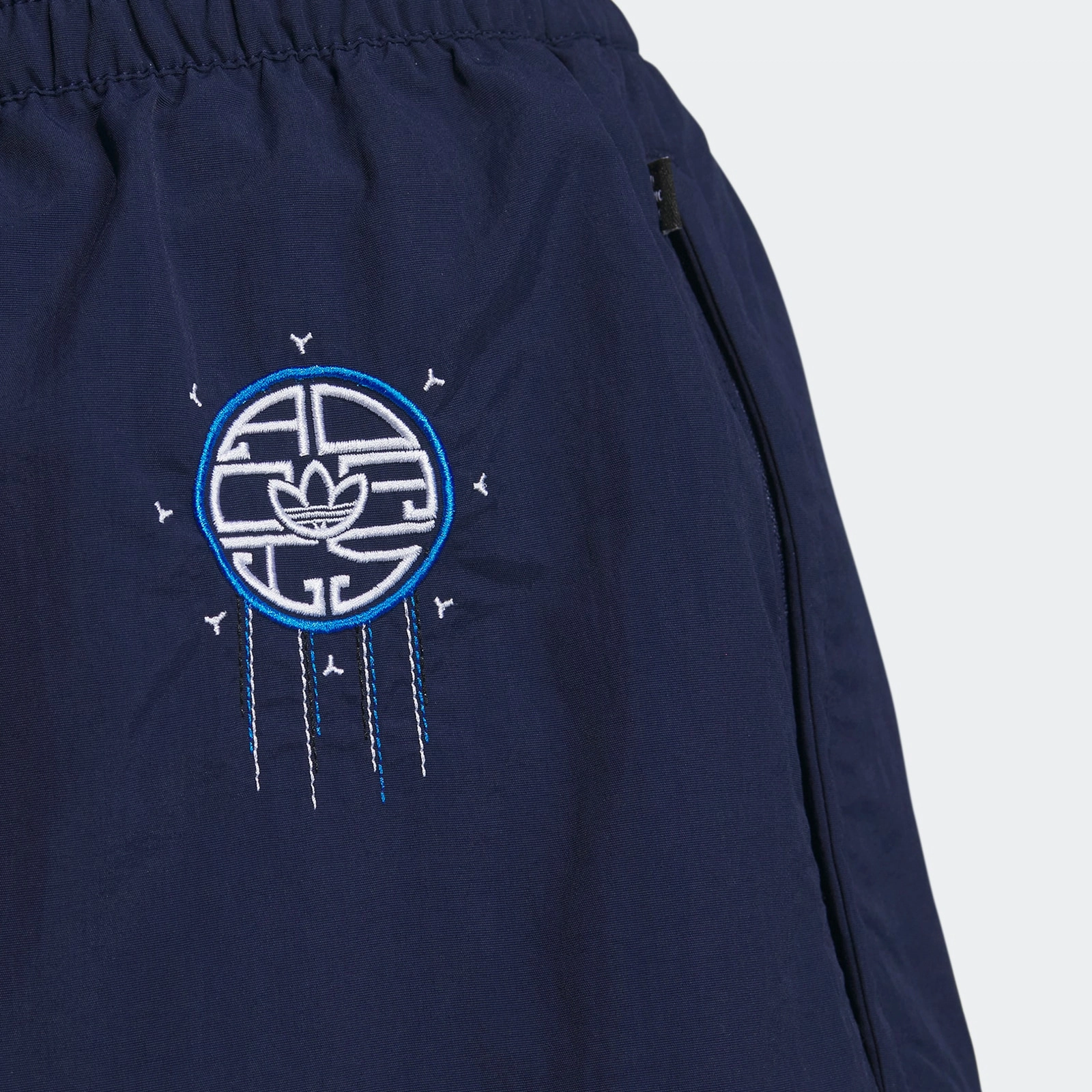 adidas originals Toc Woven Shorts Logo