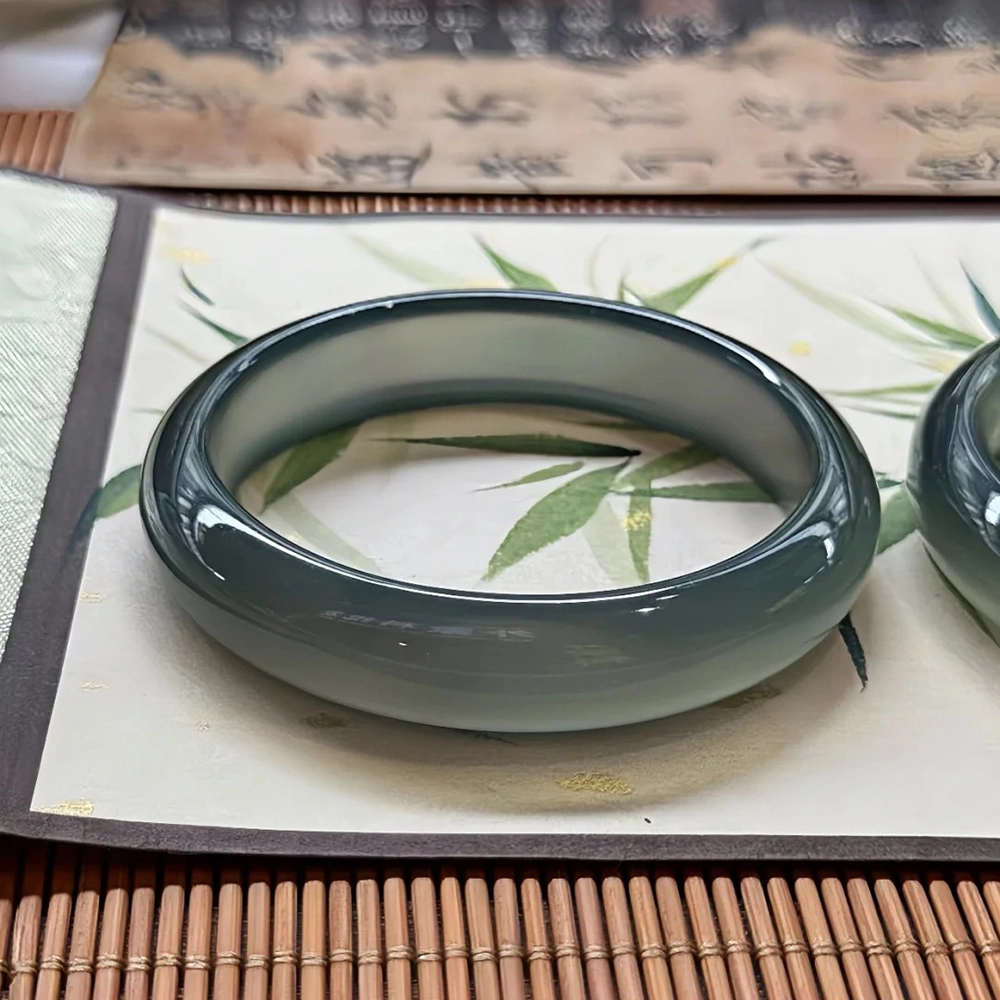 谧月珠宝 中式国潮国风复古典雅 小众设计高级清冷清透轻奢通勤旗袍 精致素净莹润光亮圆条甜蜜饰爱显白 玛瑙 玉石手镯 女款