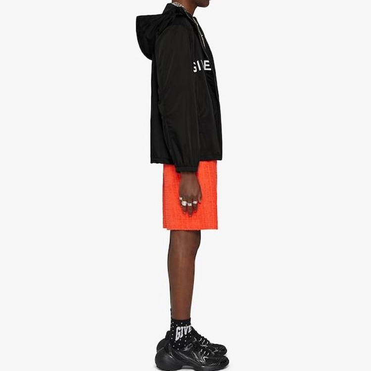 GIVENCHY