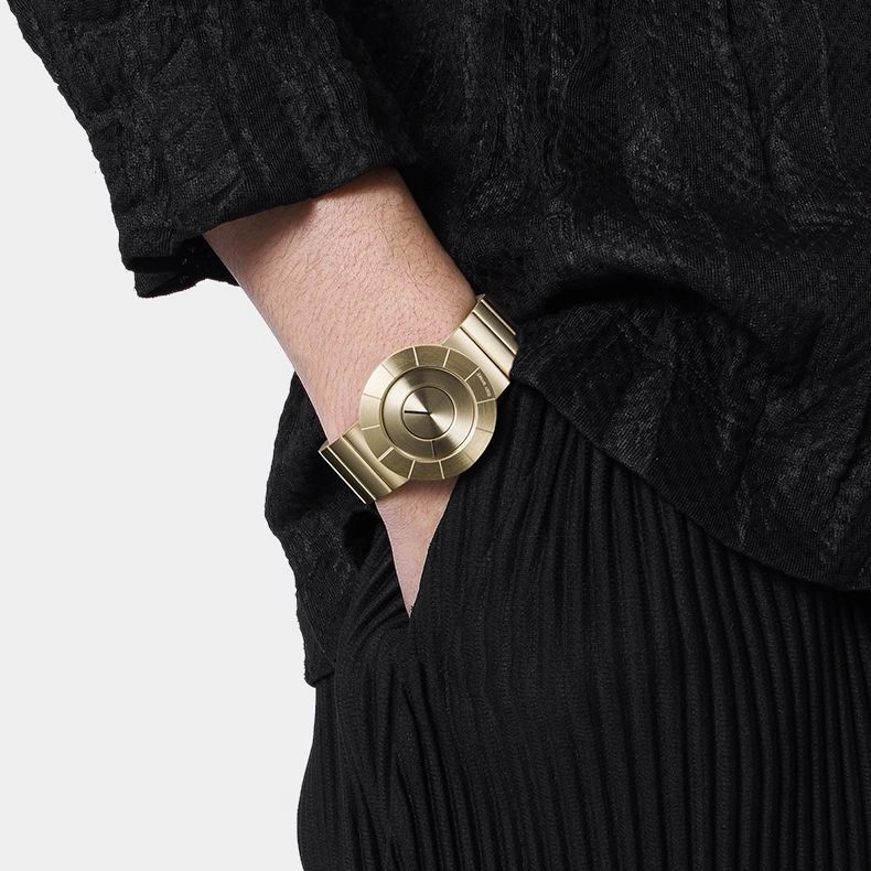 ISSEY MIYAKE 38mm NY0N005Y