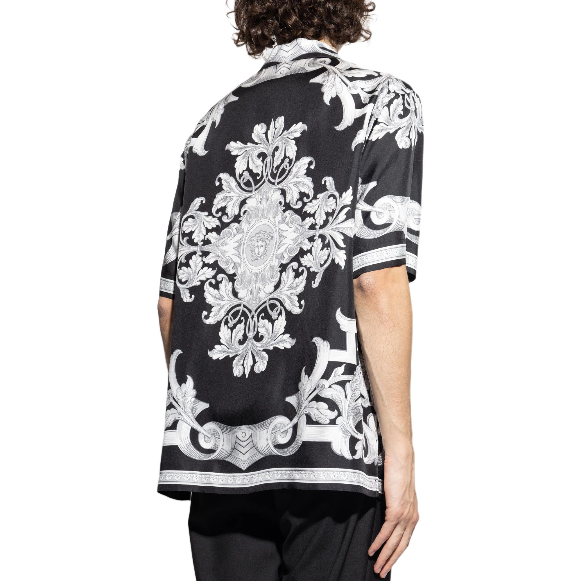 VERSACE JEANS SS25 Architectural Baroque