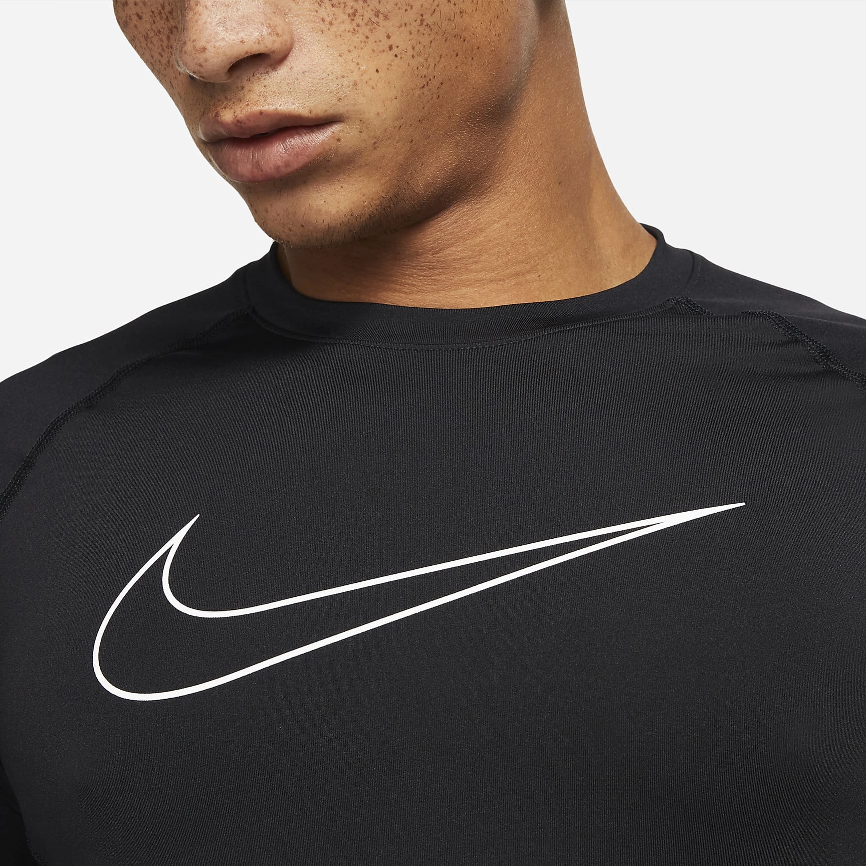 Nike Pro Dri-FIT logoT