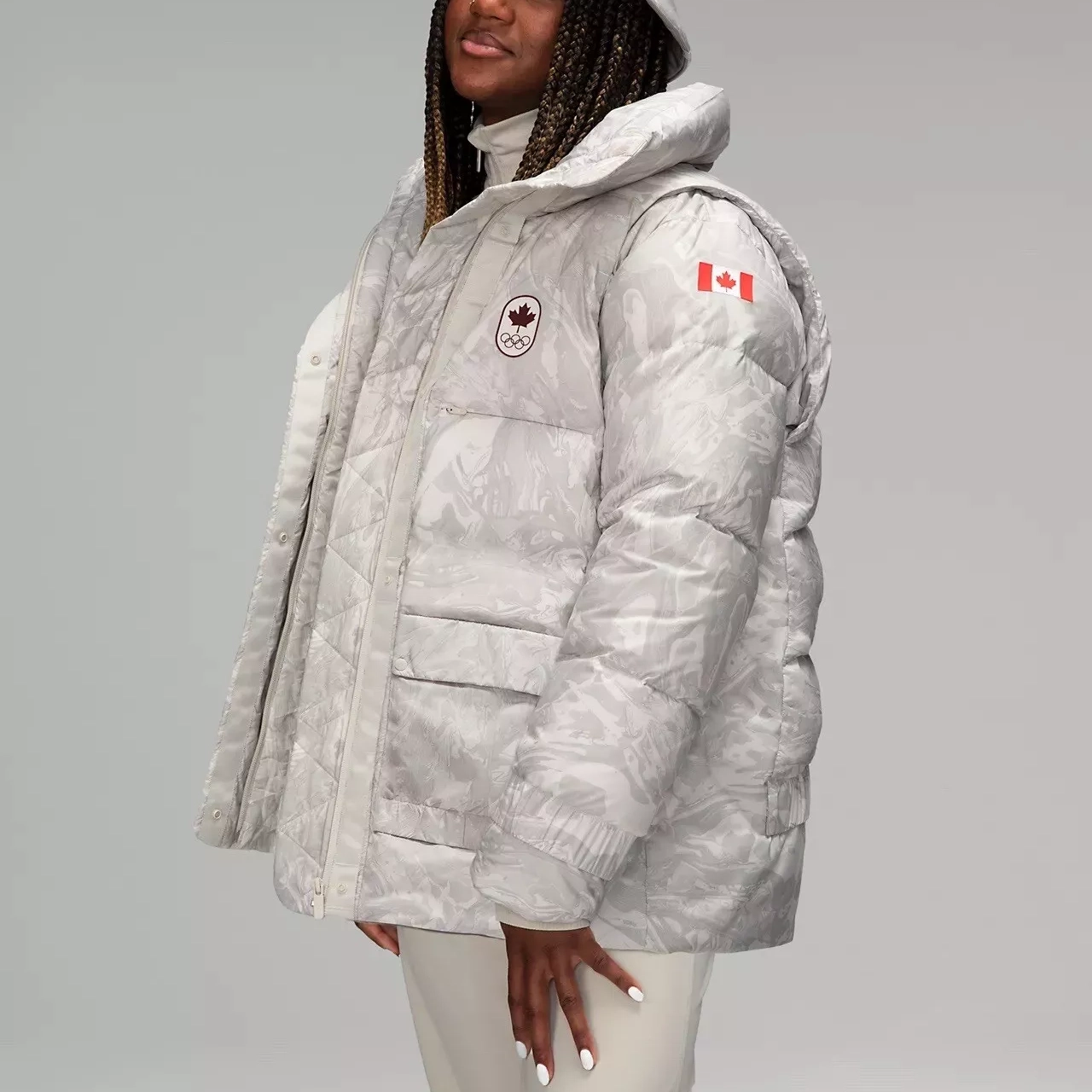 lululemon Down Jacket Team Canada 22 Women's Down Jacket COC Logo